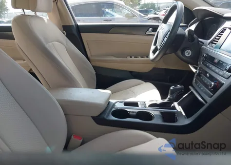 2017 Hyundai Sonata Sport z USA, uszkodzony, nr VIN 5NPE34AF8HH499023